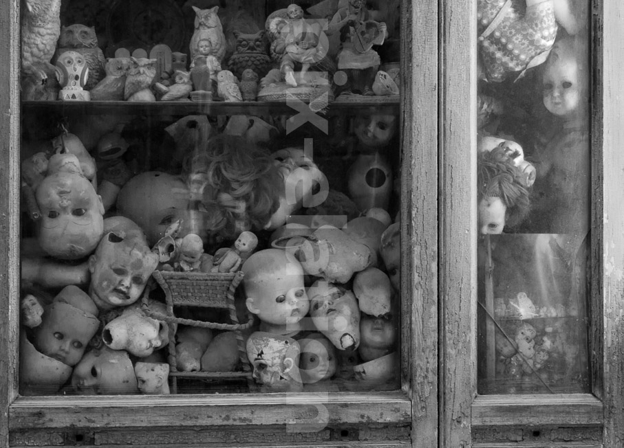 Dolls hospital